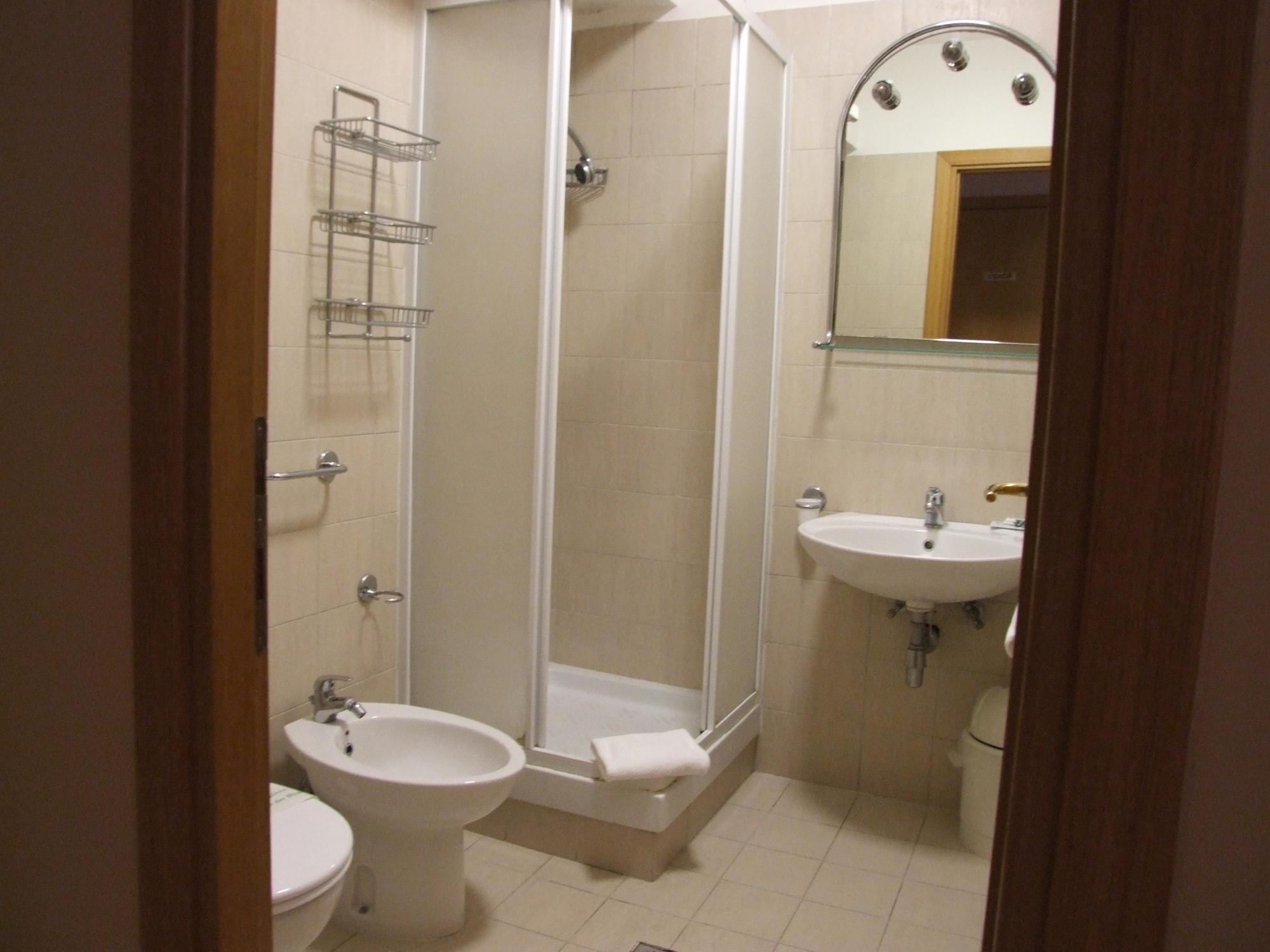 Nazional Rooms Roma Ngoại thất bức ảnh